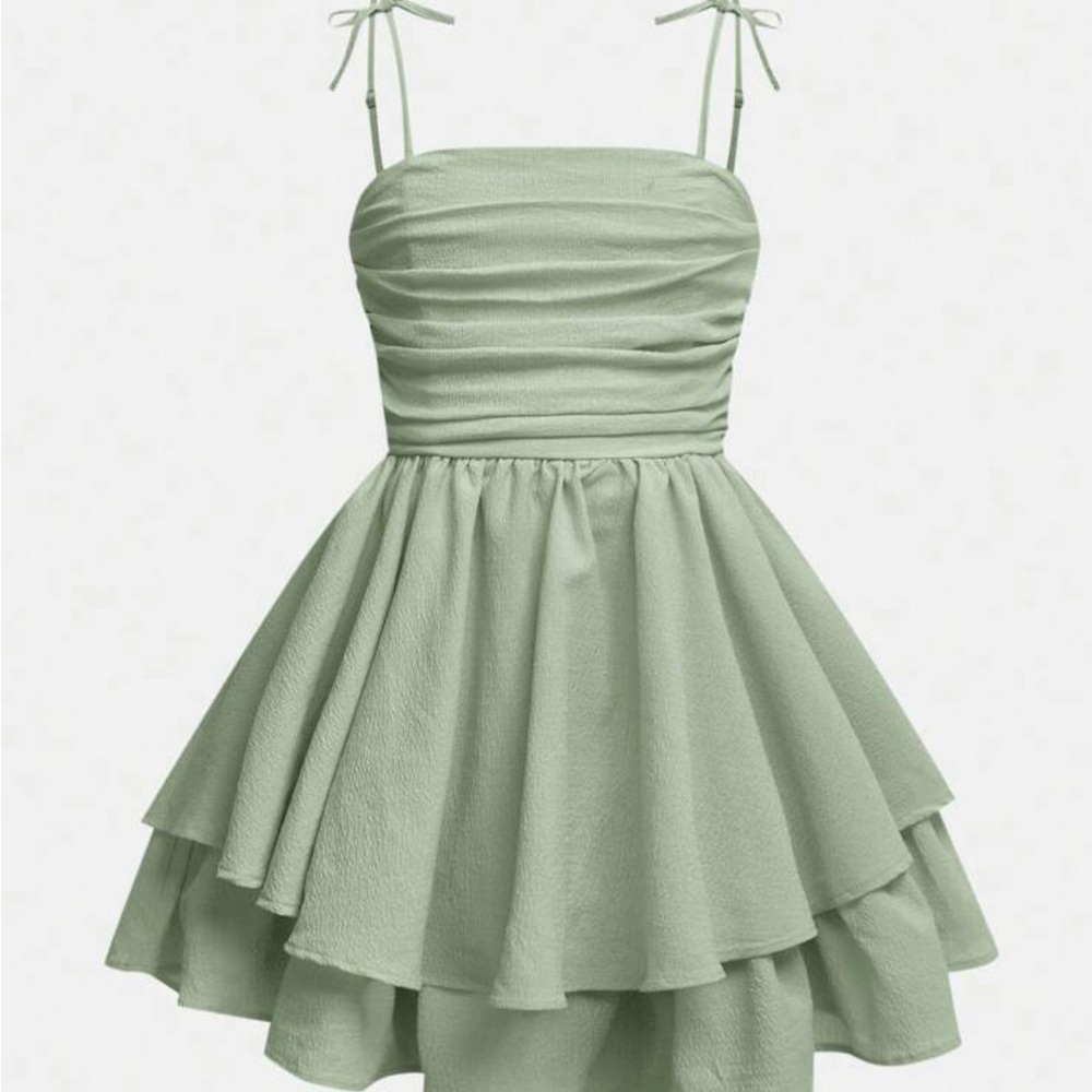 Elegant Green Layered Dress